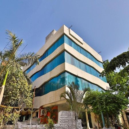 The Sky Imperial Hotel Yahvi Vadodara Exterior foto